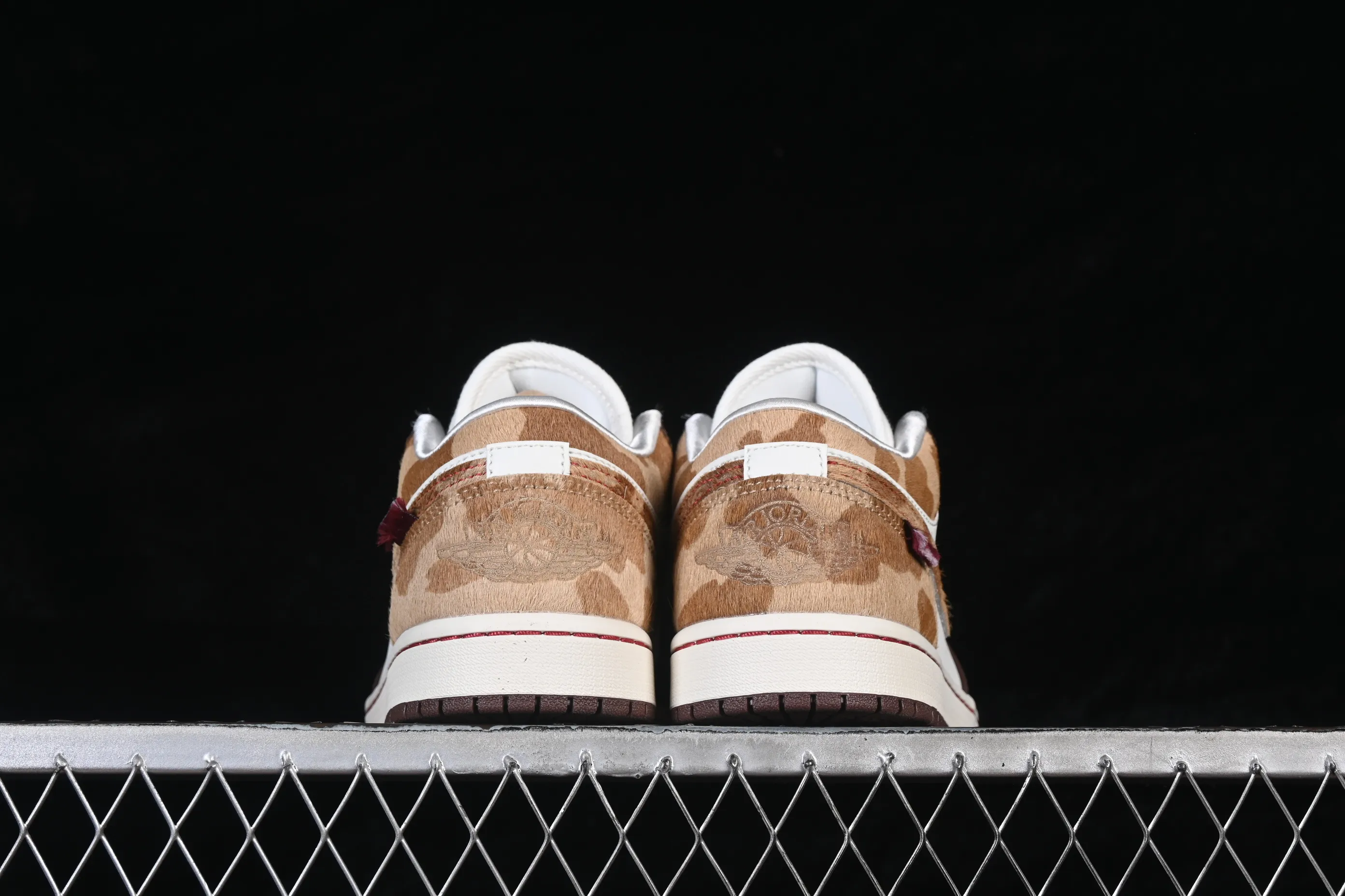 All categories Air Jordan Jordan series basketball shoes Air Jordan 1 Low G version pure original Air Jordan 1 Low "Year of the Horse" AJ1 Joe 1 Year of the Horse CNY low-top retro basketball shoes IQ5321-121